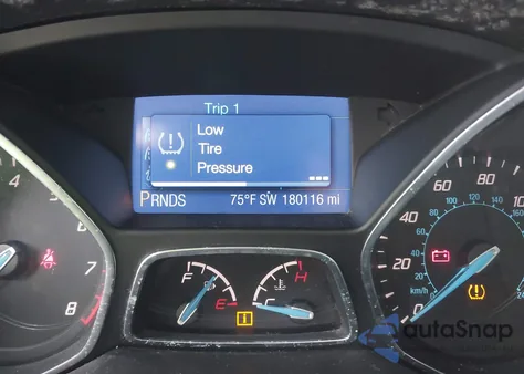 2013 Ford Focus Se z USA, uszkodzony, nr VIN 1FADP3F23DL272026